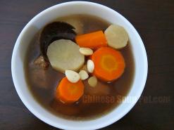 Daikon Carrot and Luo Han Guo Pork Soup
